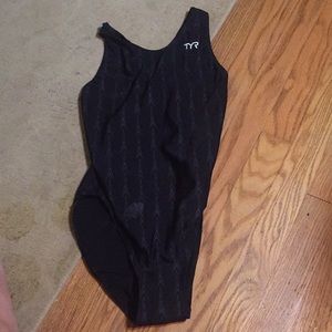 TYR racing suit size 36